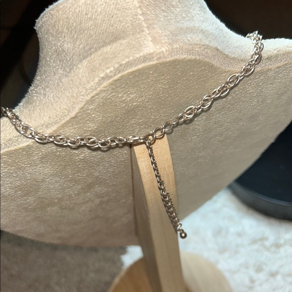 Olive Green Geometric Bead Necklace with Double-Row Design - Picture 3 of 5